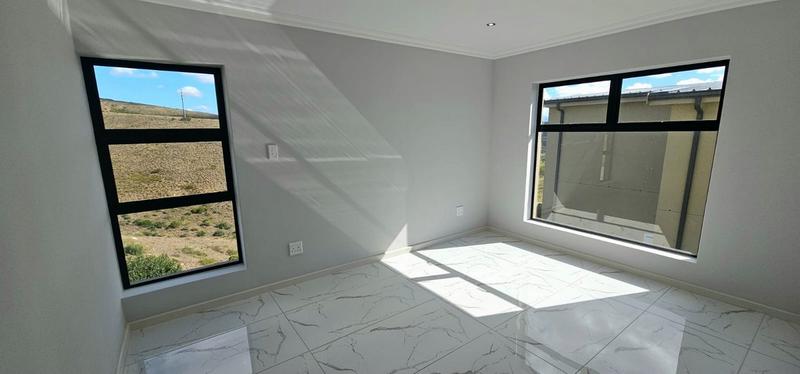 To Let 3 Bedroom Property for Rent in Hartenbos Heuwels Western Cape